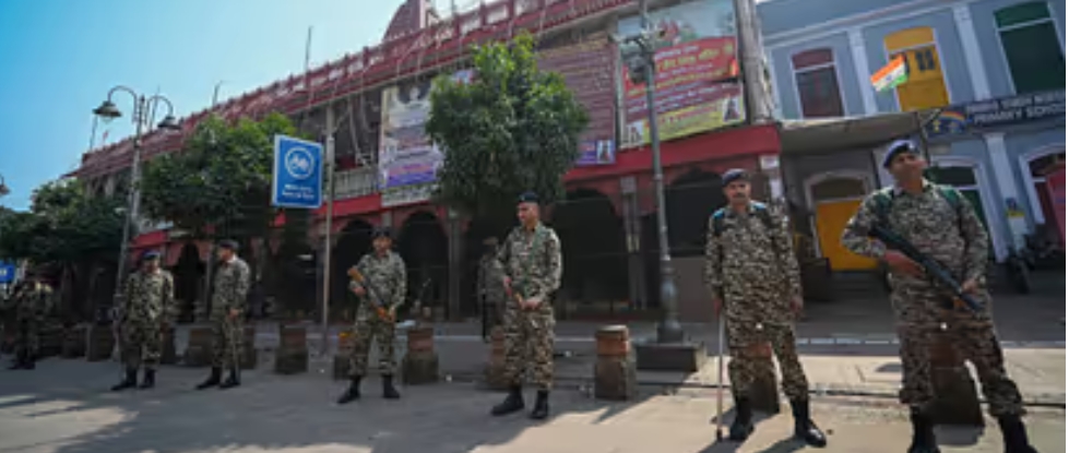 दिल्ली-NCR में सुरक्षा का त्रिस्तरीय घेरा: हाई-अलर्ट पर राजधानी का सुरक्षा तंत्र